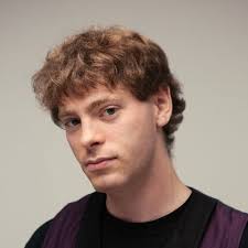 Nathan Vitale (@NathanV_VOVA)