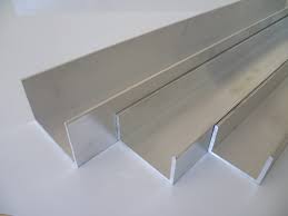 Handelsunternehmen für kunststoffhalbzeuge und profile mit spezialisierung in dach & wand. Alu U Profil 30 X 30 X 3 Mm B T Metall Und Kunststoffhandel Gmbh