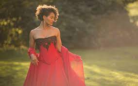 Although there were a few exceptions, such as mary queen of scots (who wore a white dress to her wedding in 1558), women typically wore other colors, which could have included blue, red, yellow, green, or even. Can I Wear A Red Wedding Dress Ivory Black