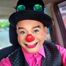 ⭐ Estamos muy contentos de anunciar el 7. ° Encuentro Internacional de  Clown ⭐ 👉 Países invitados: 🇦🇷🇦🇺🇦🇹🇧🇷🇨🇱🇺🇸🇫🇮🇲🇽🇬🇧 🤡 15  espectáculos 🎪 4 sedes Teatro Helénico, Anglo Arts, Complejo Cultural Los  Pinos y el ...