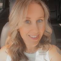 Shannon Mosier's Instagram, Twitter & Facebook