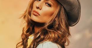 Twinnie and The Best of British Country and Americana