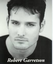 Robert Garretson's Instagram, Twitter & Facebook