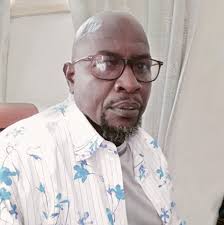 Jana nilihepa kazini kidogo nikakimbia kumuona mzee naskia alikua ananiita  nikaitikia wito. Munamsikia mwenyewe amesema kama SIO NYINYI KUMSAIDIA  ANGEKUA AMEKUFA. amewashukuru sana sana sana hii ni project nilioanza  pamoja na tulipofikia