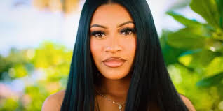 It's something about Clarke i don't like her attitude sucks