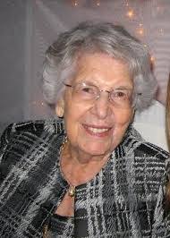 Dorothy Golding's Instagram, Twitter & Facebook