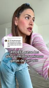 Mia Mont Singing Vaca Lola: Un Día Letra