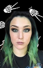 Mercury retrograde eyeshadow wing tutorial with tape