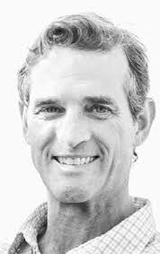 Declan English's Instagram, Twitter & Facebook