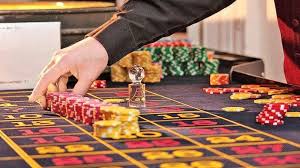 Karnataka govt approves ban on online gambling, betting; Bill to be tabled  on September 13 - India Today