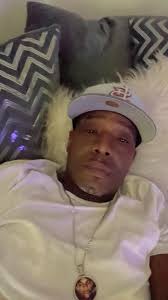 Good morning 2/16 🌞 St.Louis,Mo. 47, single and just here because you  never know. No lies No Drama