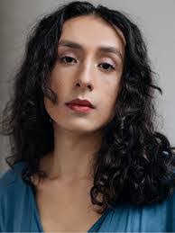 Della Greer's Instagram, Twitter & Facebook