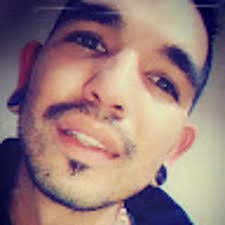 Robert Calles's Instagram, Twitter & Facebook