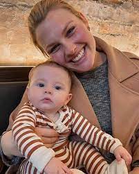 Hot news: Home And Away icon officially has first child 👇👇 | Facebook
