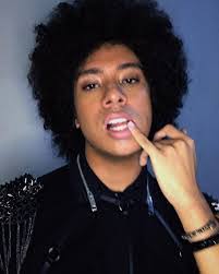 Alejandro Constantino's Instagram, Twitter & Facebook