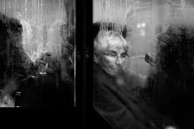 Black and white photography offers a different perspective on a world that we usually see in vibrant color. 20 Tips For Black White Photography Streetbounty
