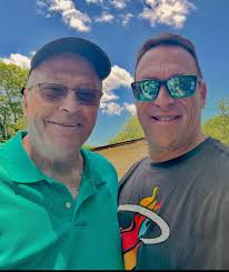 Ok... Here we go! The 1970 Senior Boys! Alan Gefter was our Group Leader.  Can you guess the rest of the people in the photo? I see Billy Baldasare,  Frank's younger Brother