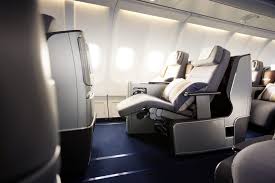 The first time a u.s. Lufthansa Compromises On Boeing 747 400 Nose To Tail Refurb Runway Girlrunway Girl