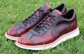 Releasing Nike 1972 A œdraft Day Dress Codea Qs Deep Red Eu Kicks Sneaker Magazine Dress Codes Sneaker Magazine Day Dresses