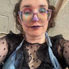 Photo dump from @the.panic.company clown event at Hola Habibi 💖🤪  6/13/2025 . @papasecchio thank you for this amazing trippy photo of my art  @hyperart thank you for such a cute caricature and