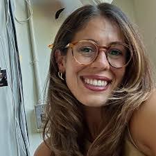 Amanda Sarno's Instagram, Twitter & Facebook