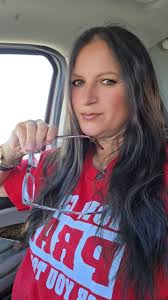 I would love to give back to this group. I wrote a children's book that  could open discussion and help younger kids better conceptualize  synesthesia. It's called Oliver Finn Hears a Smell!?