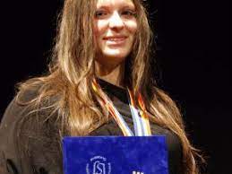 Ziua internationala a fratilor ziua barbatului 5 mai şefi de coşmar 2 ziua de 25 ianuarie este libera înapoi în viitor ii în vreme de clara sofia lupascu din iasi a castigat marele premiu si trofeul lira de aur 2017. Ultima Ora Local O Eleva A Colegiului Octav Bancila Iasi A Castigat Trofeul Lira De Aur Monitorul De Suceava Joi 1 Iunie 2017