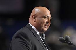 Eclectic Mix of Loyalists Look to Posts in Donald Trump's Administration