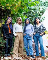 I dunno why i dont feel so good after watching this. Mamamoo Osen X Vlive ë¬¸ë³„ ë§ˆë§ˆë¬´ ì¼€ì´íŒ