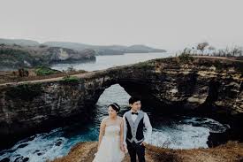 Di dalam bus/busway profesi tersebut mempertemukan dan menumbuhkan perasaan cinta kalian berdua, dengan mengangkat tema foto prewedding profesi bisa menjadi salah satu pilihan yang menarik. Spot Foto Prewedding Indah Di Indonesia Blog Banten Kamera