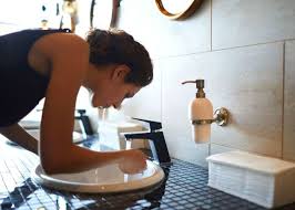 A few new sets, including oversized, cushy bath sheets, hand towels and facecloths—the fluffier, the better—are guest bathroom details family and friends will appreciate. How To Set Up Your Guest Bathroom With Proper Towels