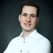 Denis Bose's Instagram, Twitter & Facebook