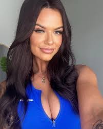 Megan Watson's Instagram, Twitter & Facebook