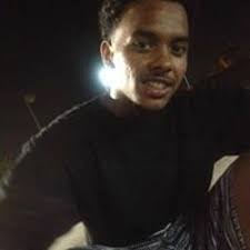 Deshawn Roberson's Instagram, Twitter & Facebook