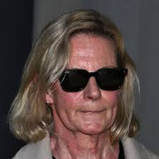 As it happened: Prosecutor suggests accused mushroom cook wanted to appear  unwell after beef Wellington lunch