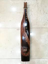 Murang is now planning to learn other traditional musical instruments such as the pagang, which is. Sape Sarawak Borneo Guitar Traditional Lute Music Media Music Instruments On Carousell