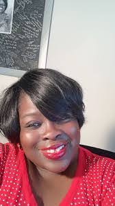 Gloria Bedford's Instagram, Twitter & Facebook