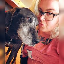 prettyeyeschallenge Wee Pippin's right eye turned brown when she was 3 yrs  old due to injury. But she was still mesmerizing to look at. An expressive  grrrl, always so peppy and friendly,