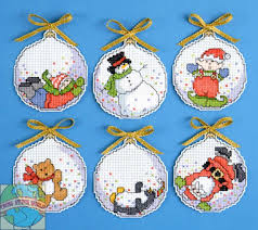 Find many free cross stitch patterns and embroidery designs on smartcrosstitch.com. Design Works Bubbles Ornaments 6 Cross Stitch World Cross Stitch Christmas Ornaments Christmas Cross Stitch Xmas Cross Stitch