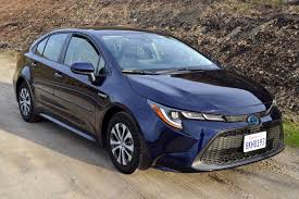 As a small sedan with very impressive fuel economy, the corolla sx sedan hybrid doesn't put a foot wrong elsewhere. 2020 Toyota Corolla Hybrid Le Sedan Review By David Colman Video