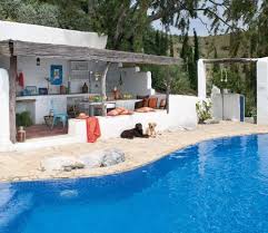 Lunchlatte Spanish Rustic Outdoor Living Area Swimming Pool Micasa Beach House Design Outdoor Living Outdoor Living Areas
