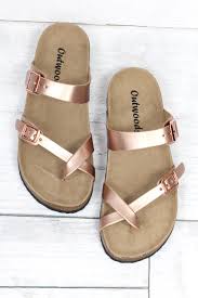 Birkenstock Arizona Rose Gold Toe Strap Bork Slide On Sandals Metallic Leather Look Rose Gold Size 8 Rose Gold Birkenstocks Metallic Birkenstocks Metallic Leather