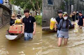 Nữ ca sĩ cũng đăng tải loạt hợp đồng, giấy tờ chứng tỏ suốt thời gian qua công. Ä'á»™c Quyá»n Ä'iá»u ChÆ°a Biáº¿t Vá» Hanh Trinh Cá»©u Trá»£ Cá»§a Ca SÄ© Thá»§y Tien Vnreview Tin Má»›i Nháº¥t