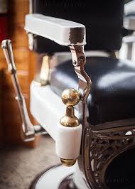 Barber Shop Pole Black And White Great Gift For A Barber And His Shop Photograph Barber Shop Chair Antique Black By Susansprintshop 15 00 Peluqueria Peluqueria Decoracion Sillas De Barberia