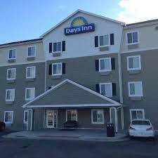 Guests can enjoy a pool and free breakfast, which have made this a popular choice among travelers visiting erie. Working At Days Inn Glassdoor