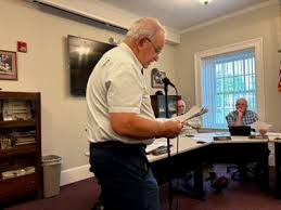 Lenox leaders restore education requirement for town manager search