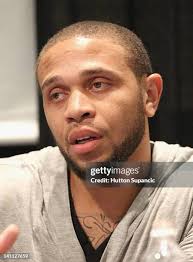 22 Photos & High Res Pictures