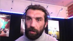 Sur des images d'époque, on le retrouve méconnaissable sans pilosité faciale ! Video Public Exclu Sebastien Chabal S Est Rase La Barbe Et A La Boule A Zero Premiere Fr