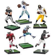 Nfl Madden Ultimate Team 18 Series 2 Action Figure Case Action Figures Nfl Dak Prescott Dallas Cowboys