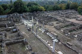 ANCIENT PELLA – The areas and the monuments – KINGDOM OF MACEDON – THE  PALACE OF PELLA